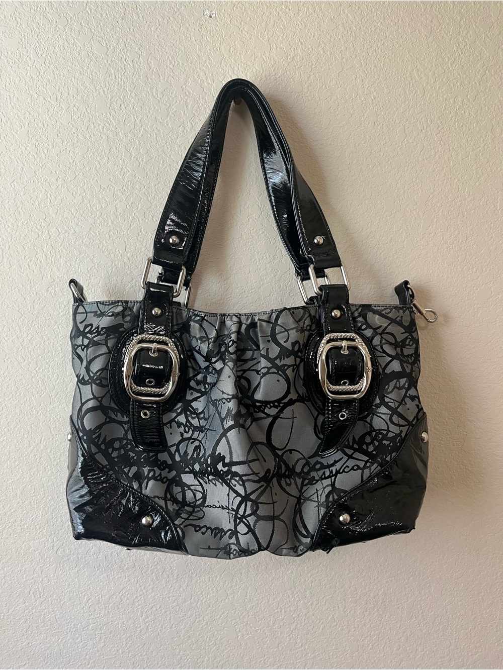 Jessica Simpson Black and Gray Script-Print Shoulder Bag